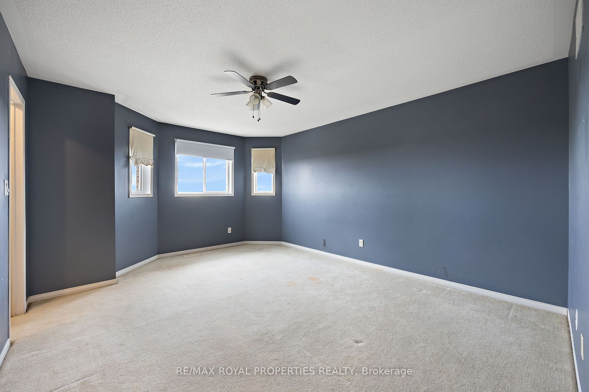 423 Jay Crescent