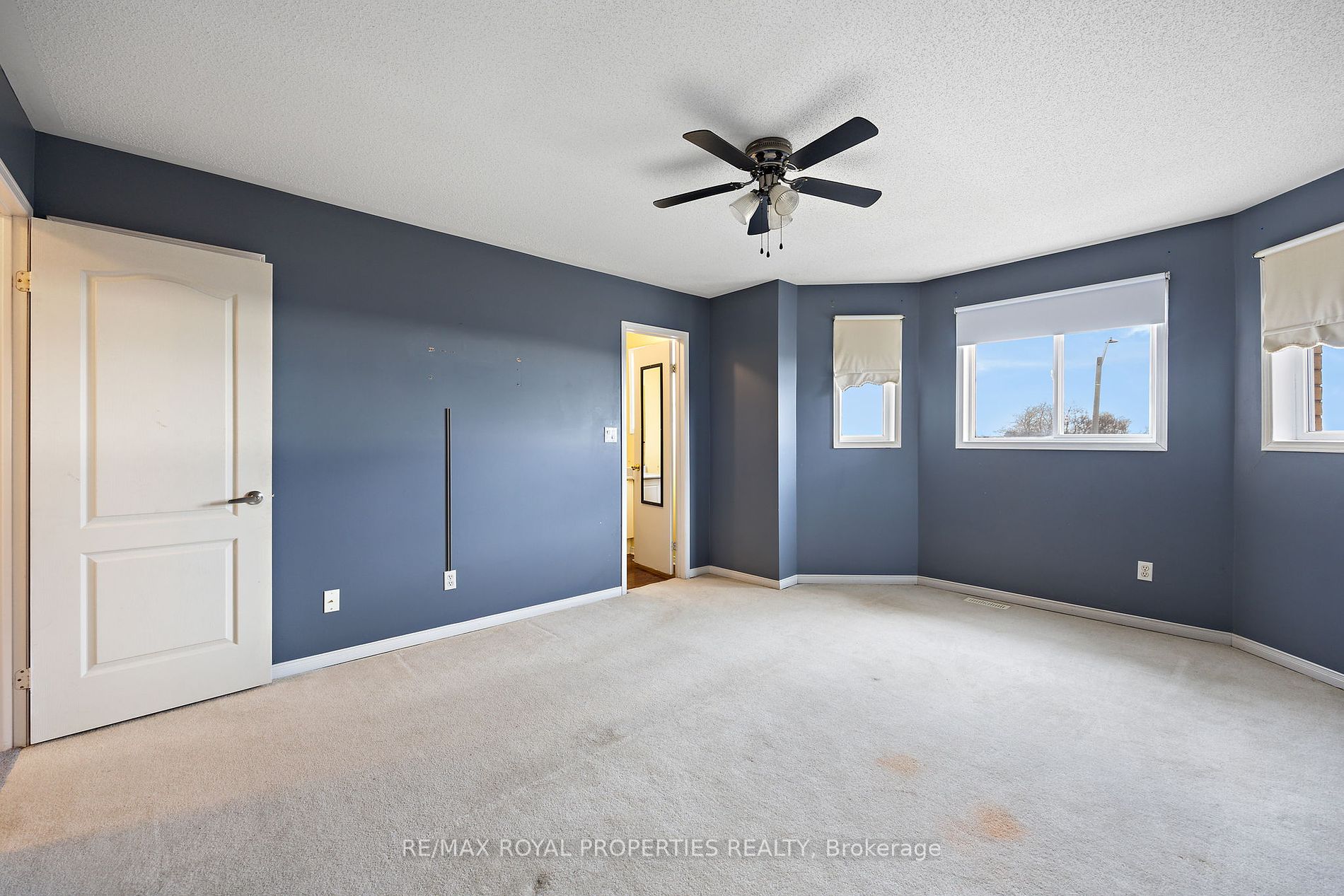 423 Jay Crescent