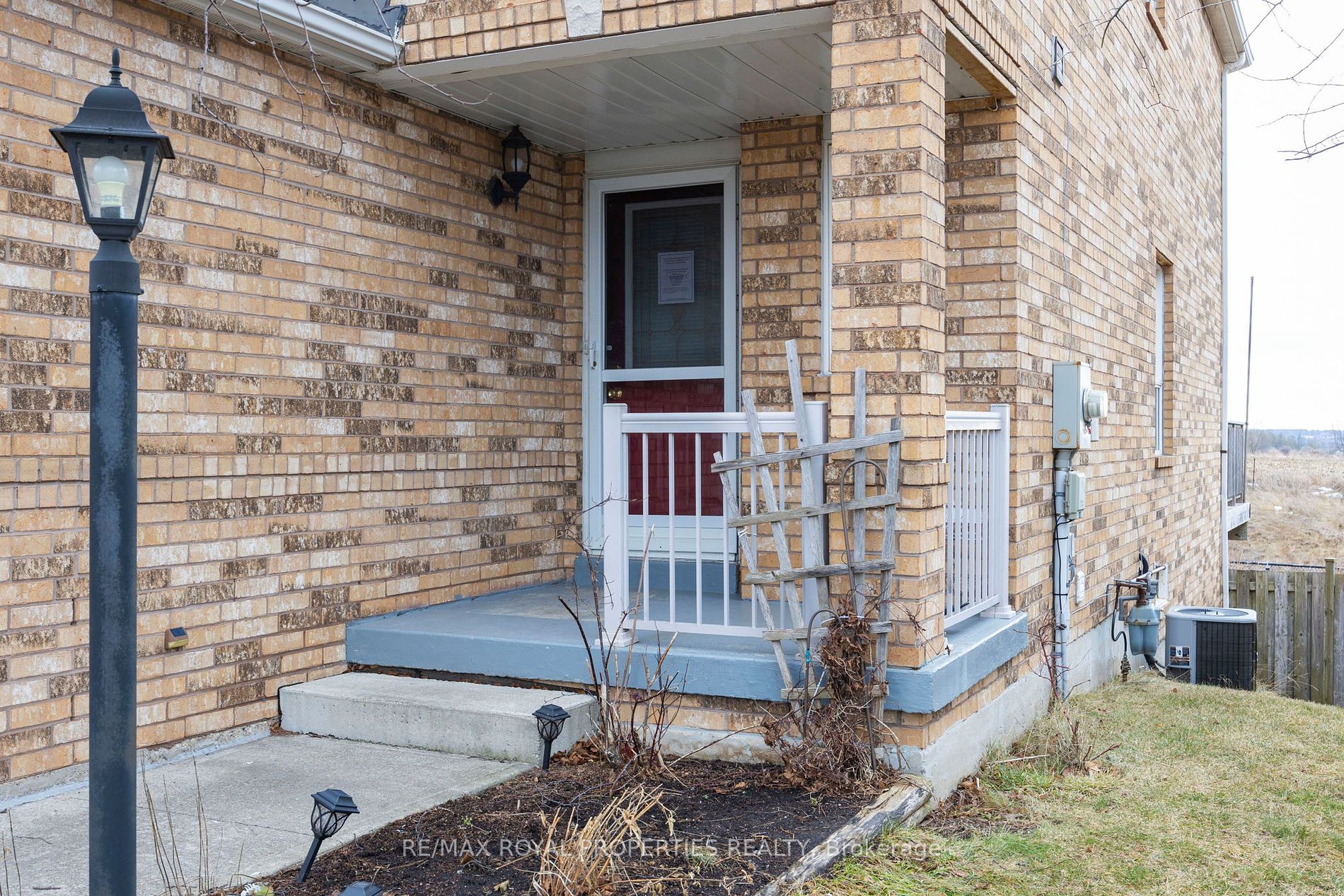 423 Jay Crescent