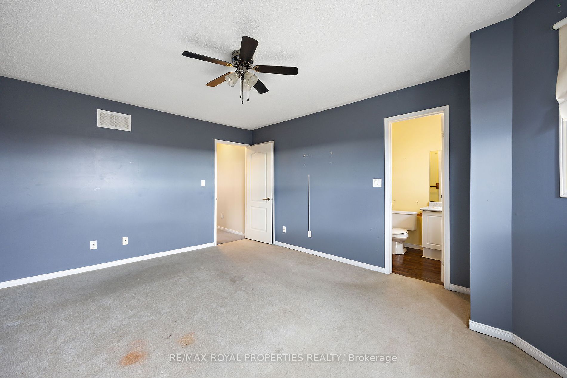 423 Jay Crescent
