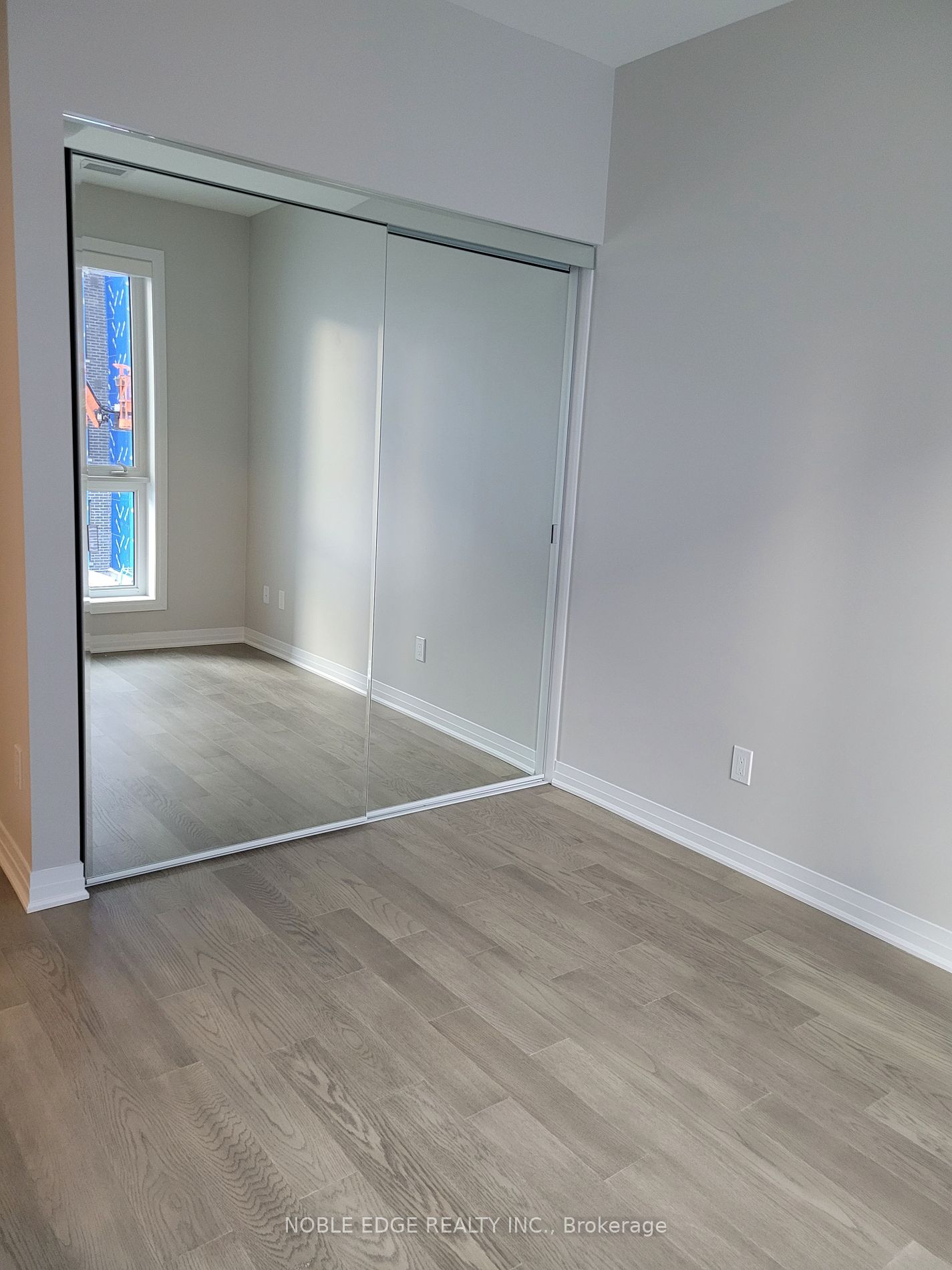 470 Gordon Krantz Ave, #205