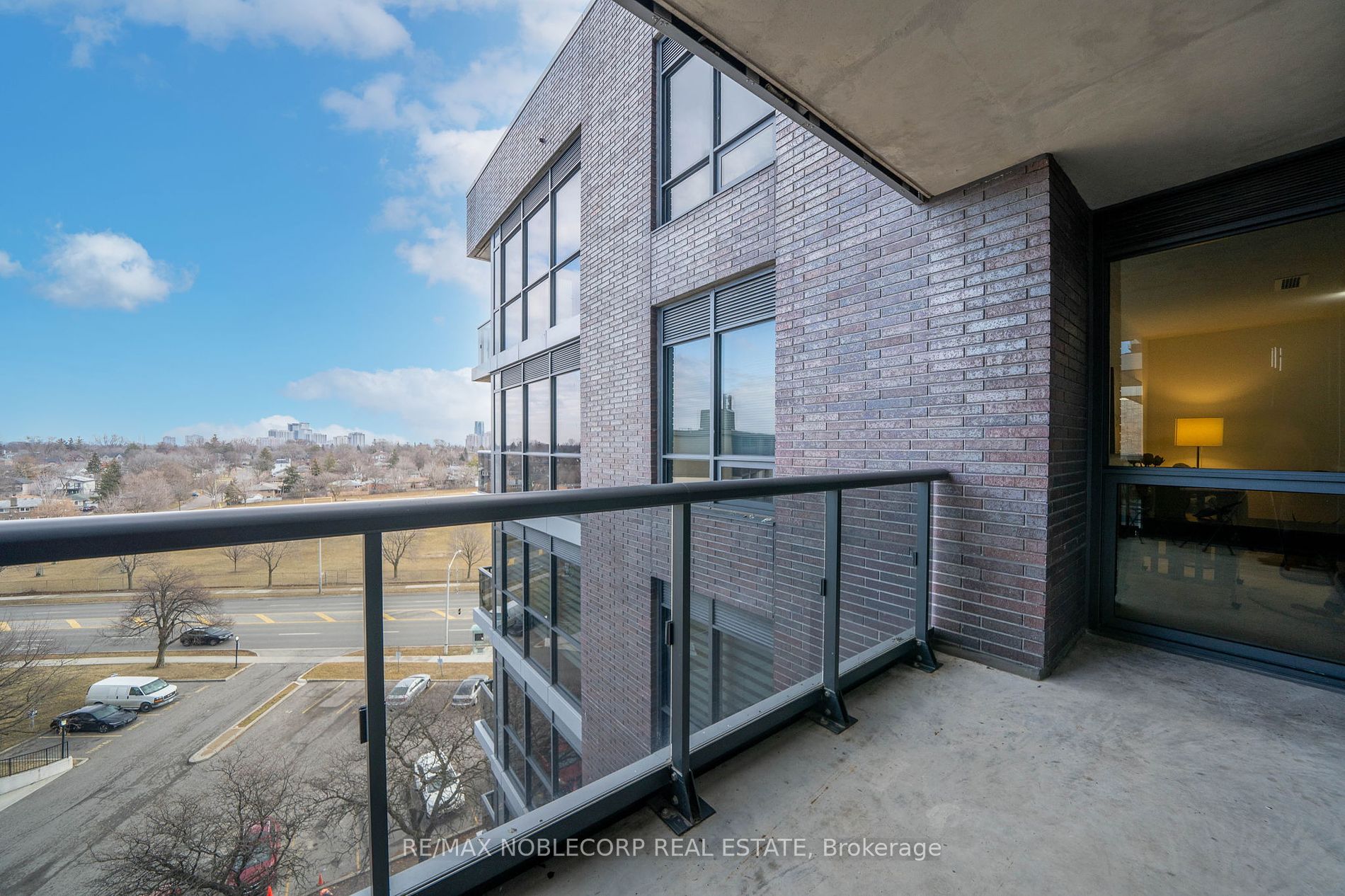 10 Gibbs Rd, #717
