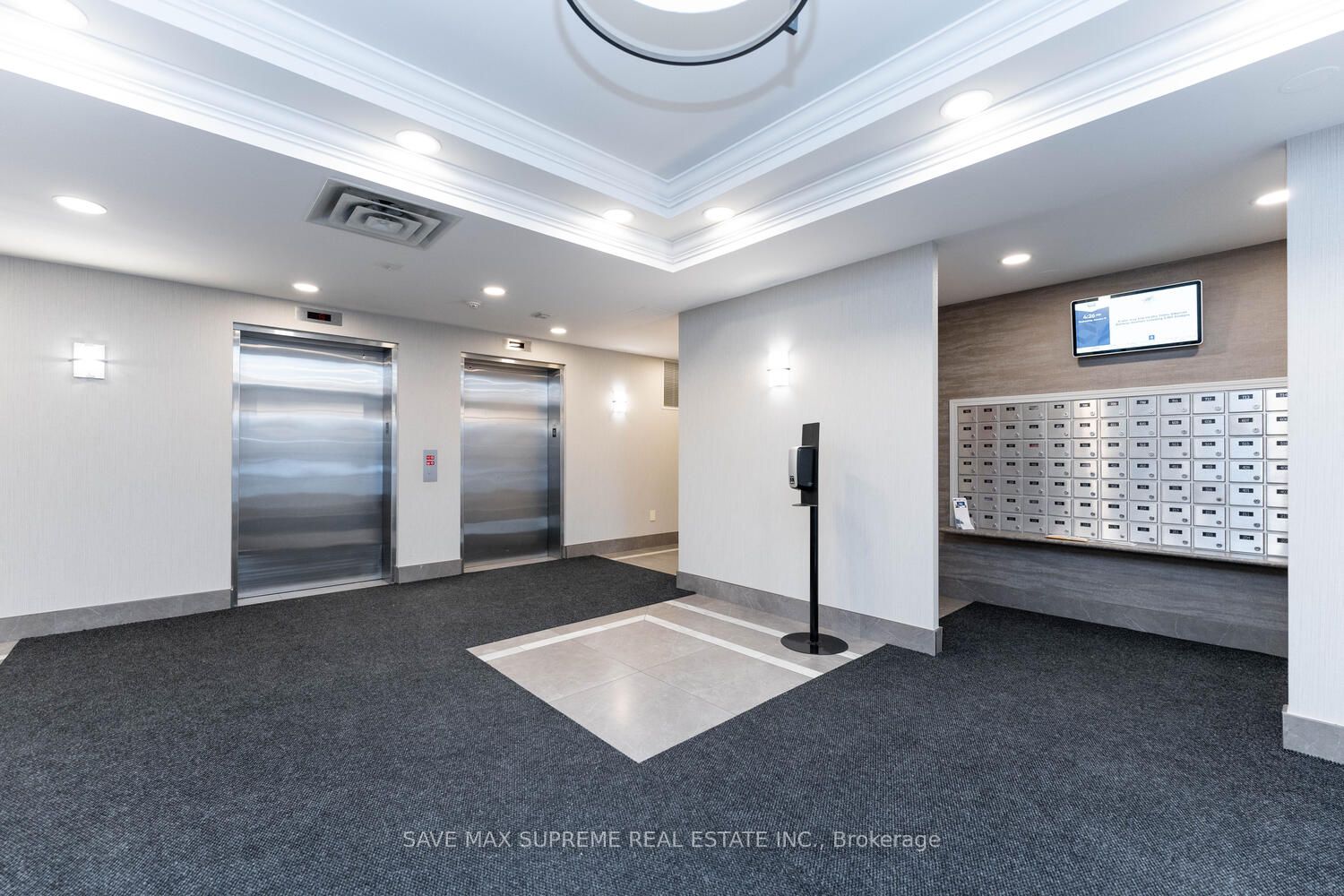 300 Ray Lawson Boulevard, #314