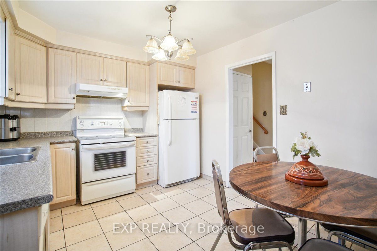 3218 Monica Dr