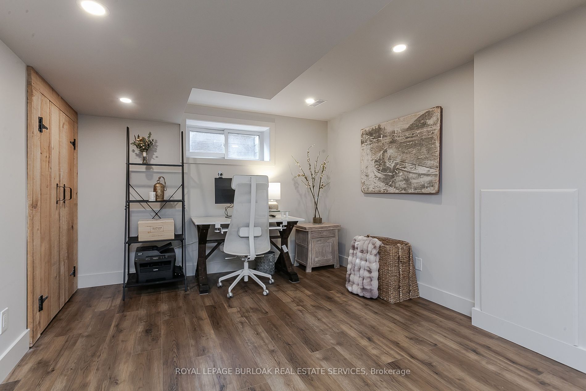 409 Valanna Cres