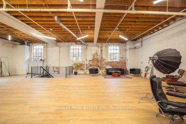 1233 Queen St W, #Rear