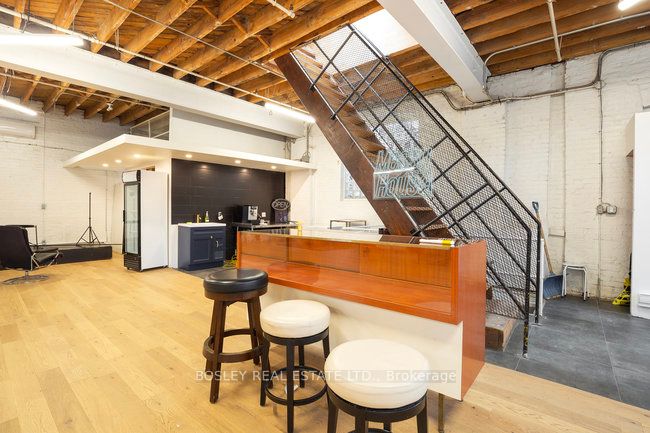 1233 Queen St W, #Rear