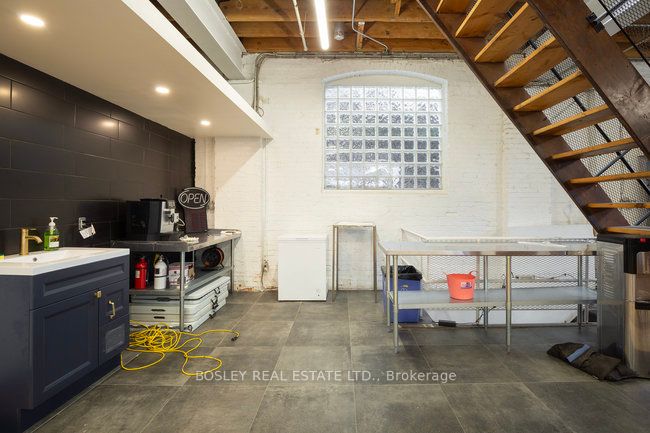 1233 Queen St W, #Rear