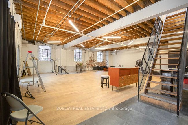 1233 Queen St W, #Rear