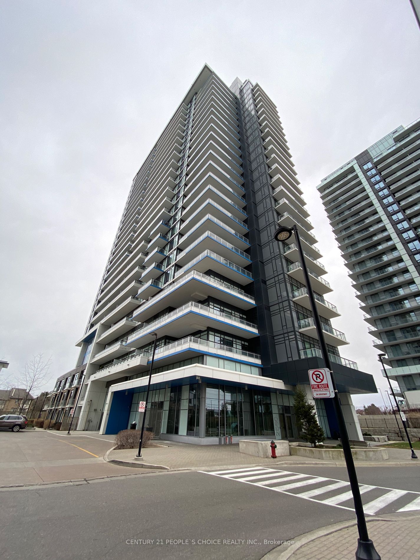 2560 Eglinton Ave W, #303