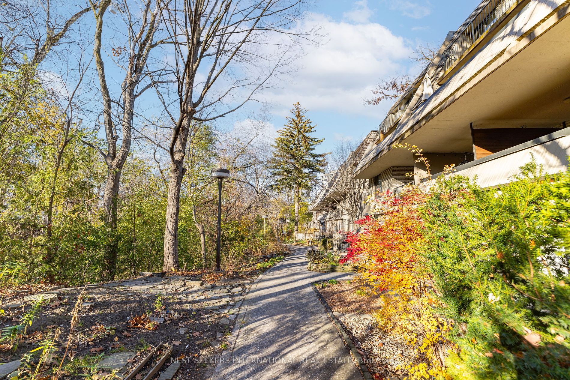 1330 Mississauga Valley Blvd, #24