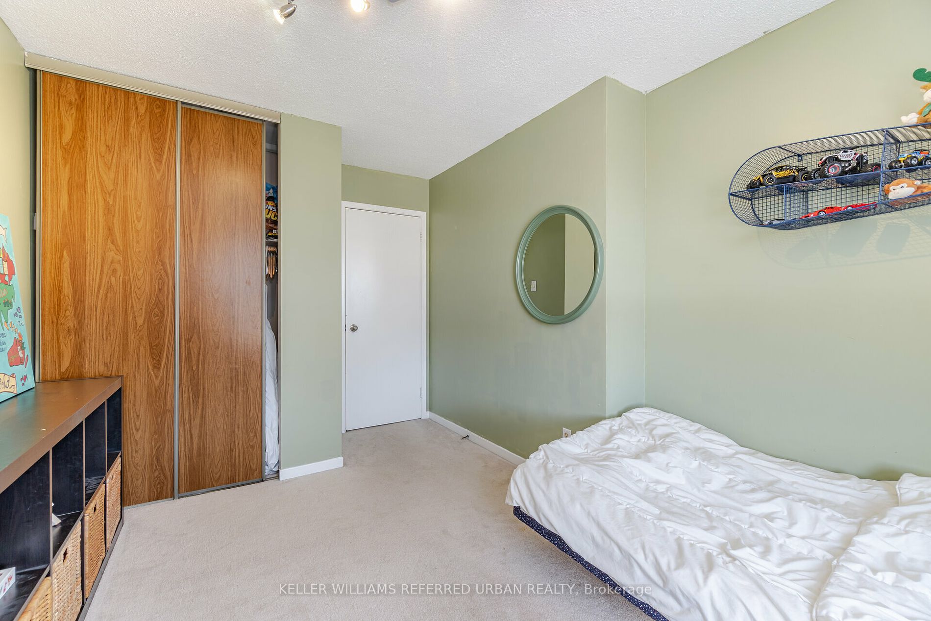 4002 Bishopstoke Lane