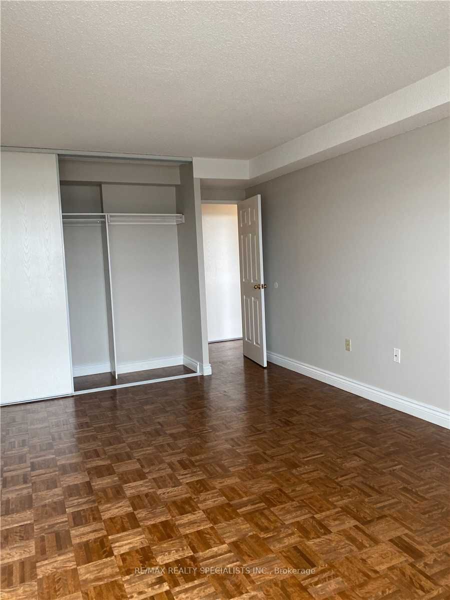 2301 Derry Road W, #603