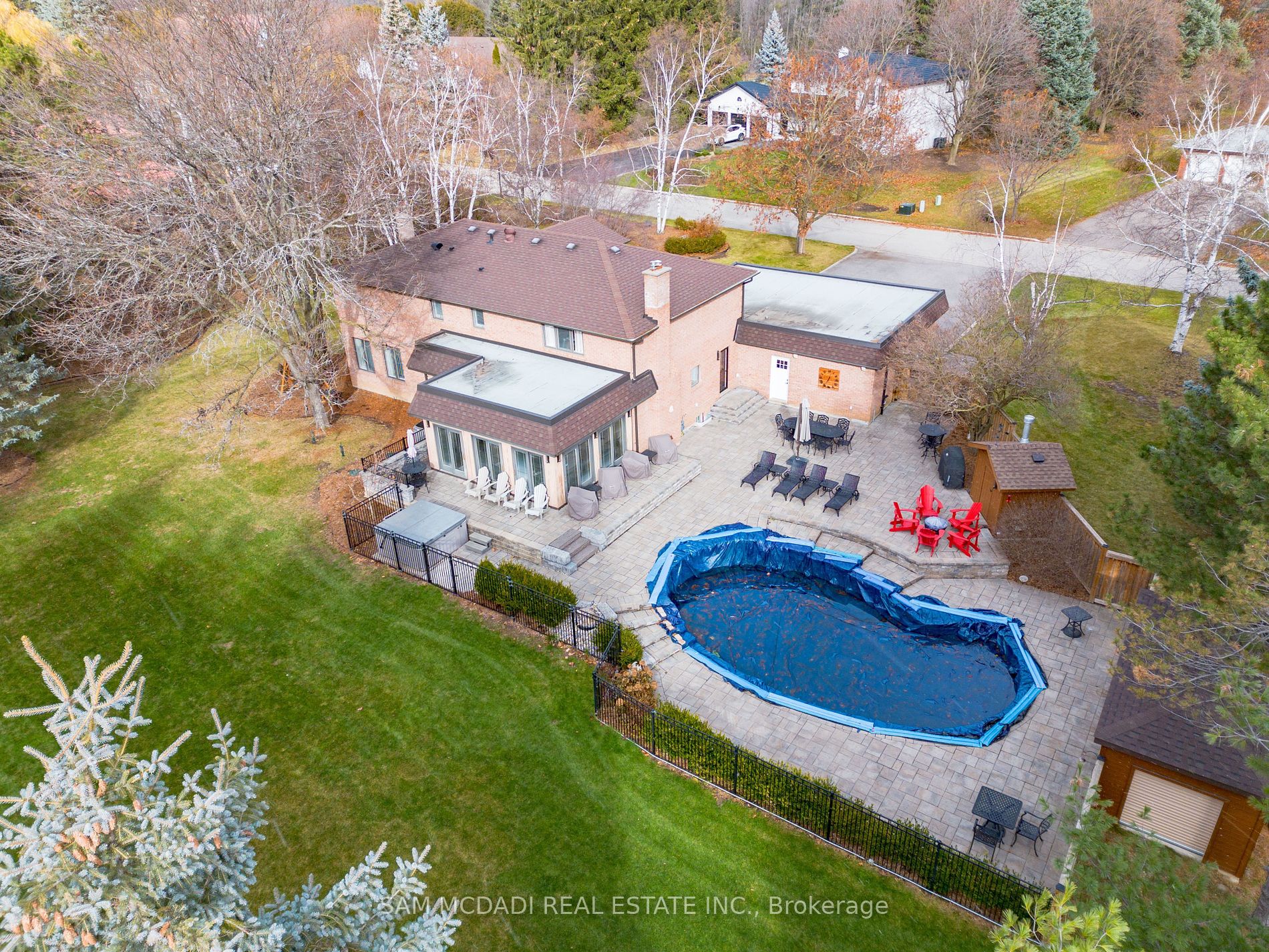 3 Huttonville Dr