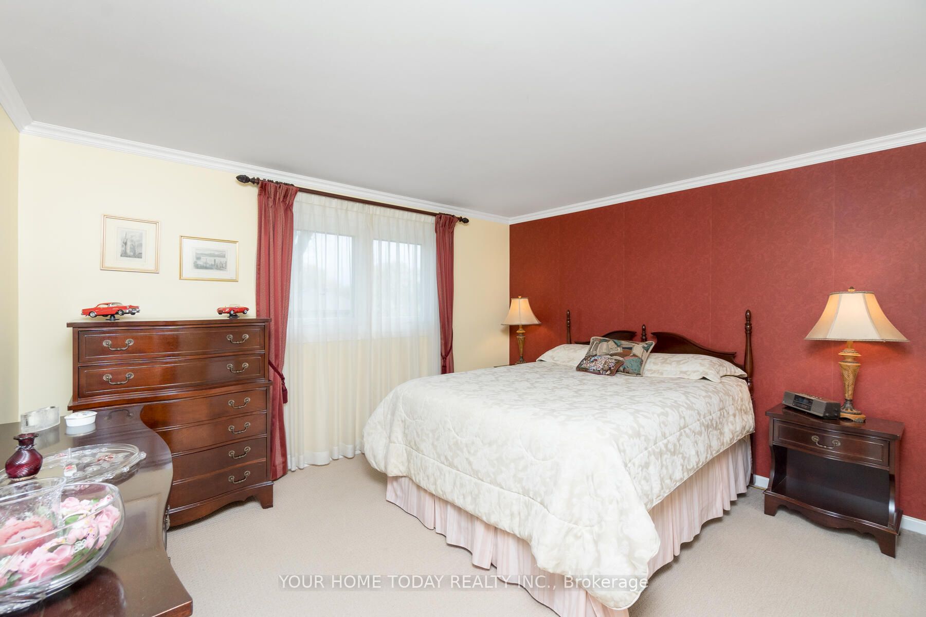 6 Hyland Avenue