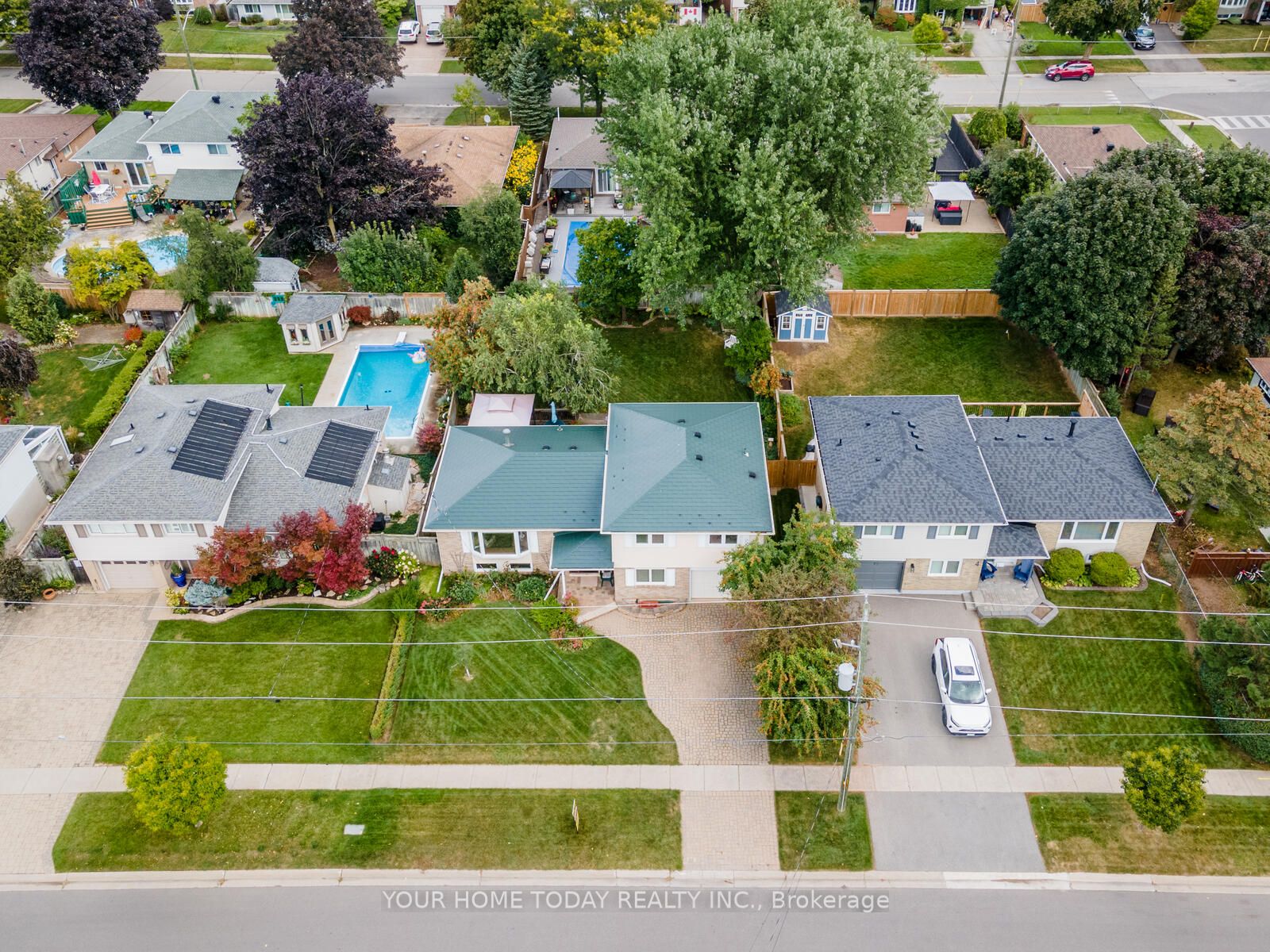 6 Hyland Avenue
