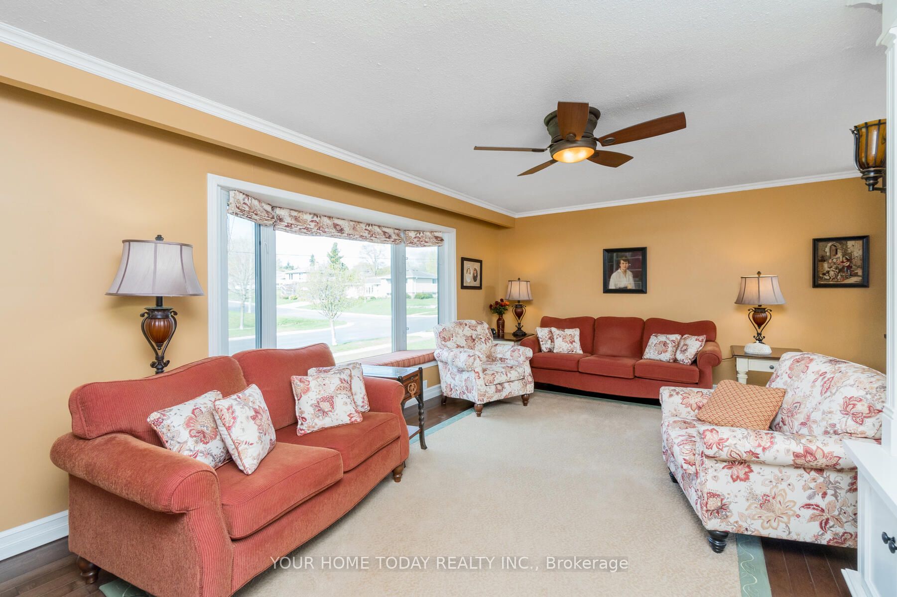 6 Hyland Avenue