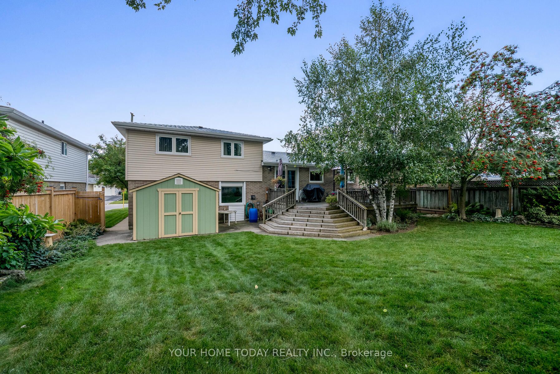 6 Hyland Avenue