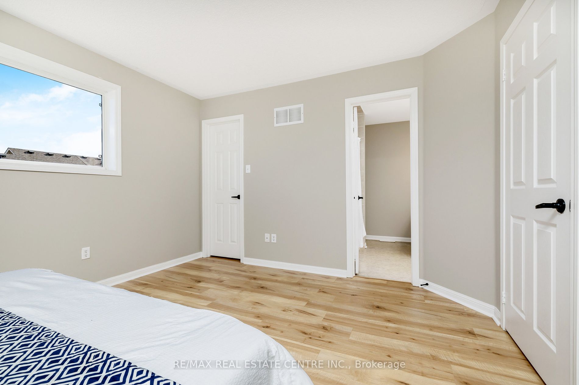 873 Gazley Circ