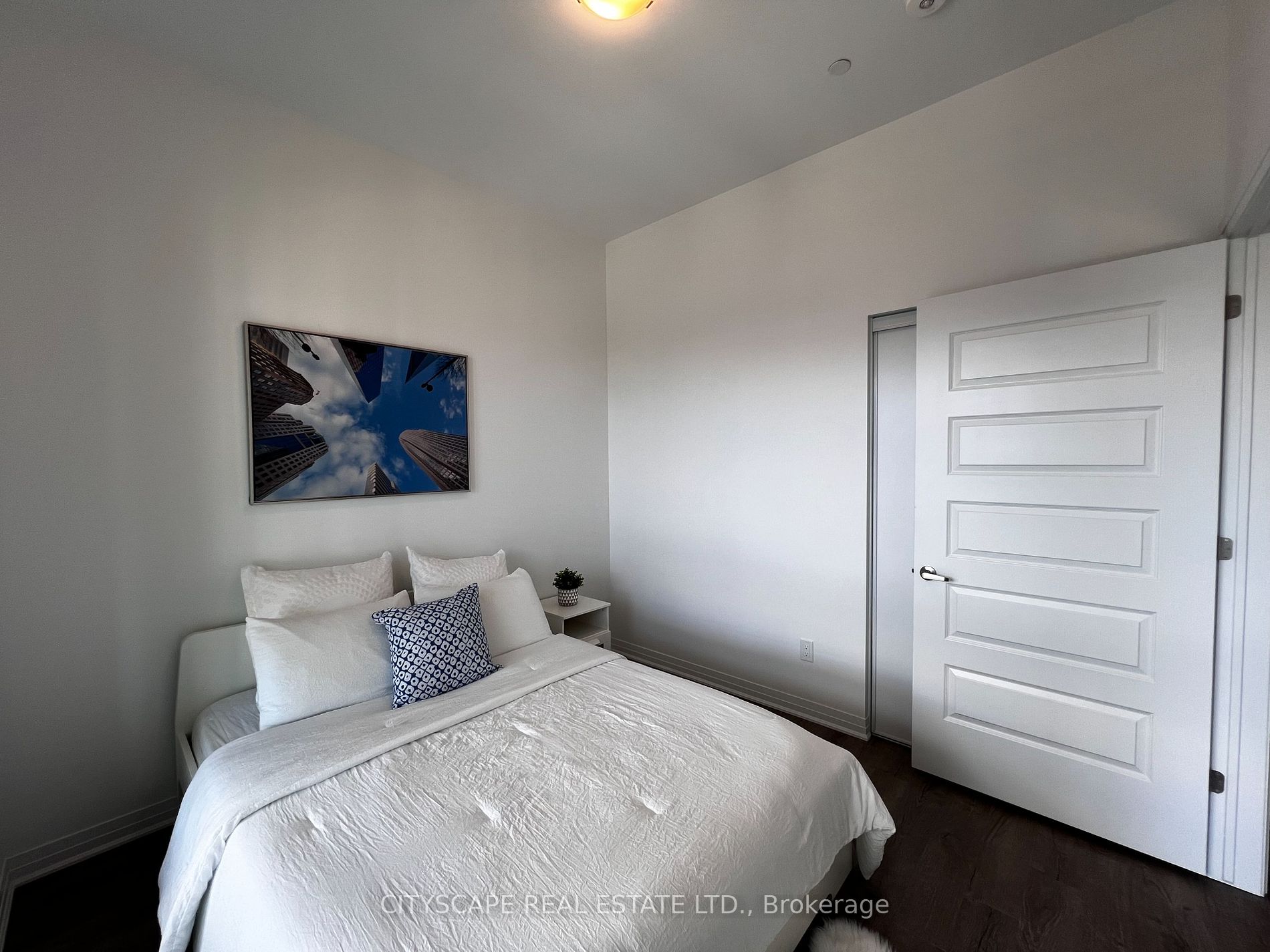 460 Gordon Krantz Avenue, #611