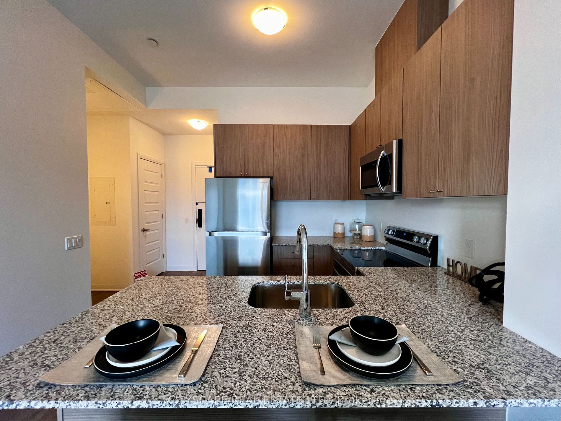 460 Gordon Krantz Avenue, #611