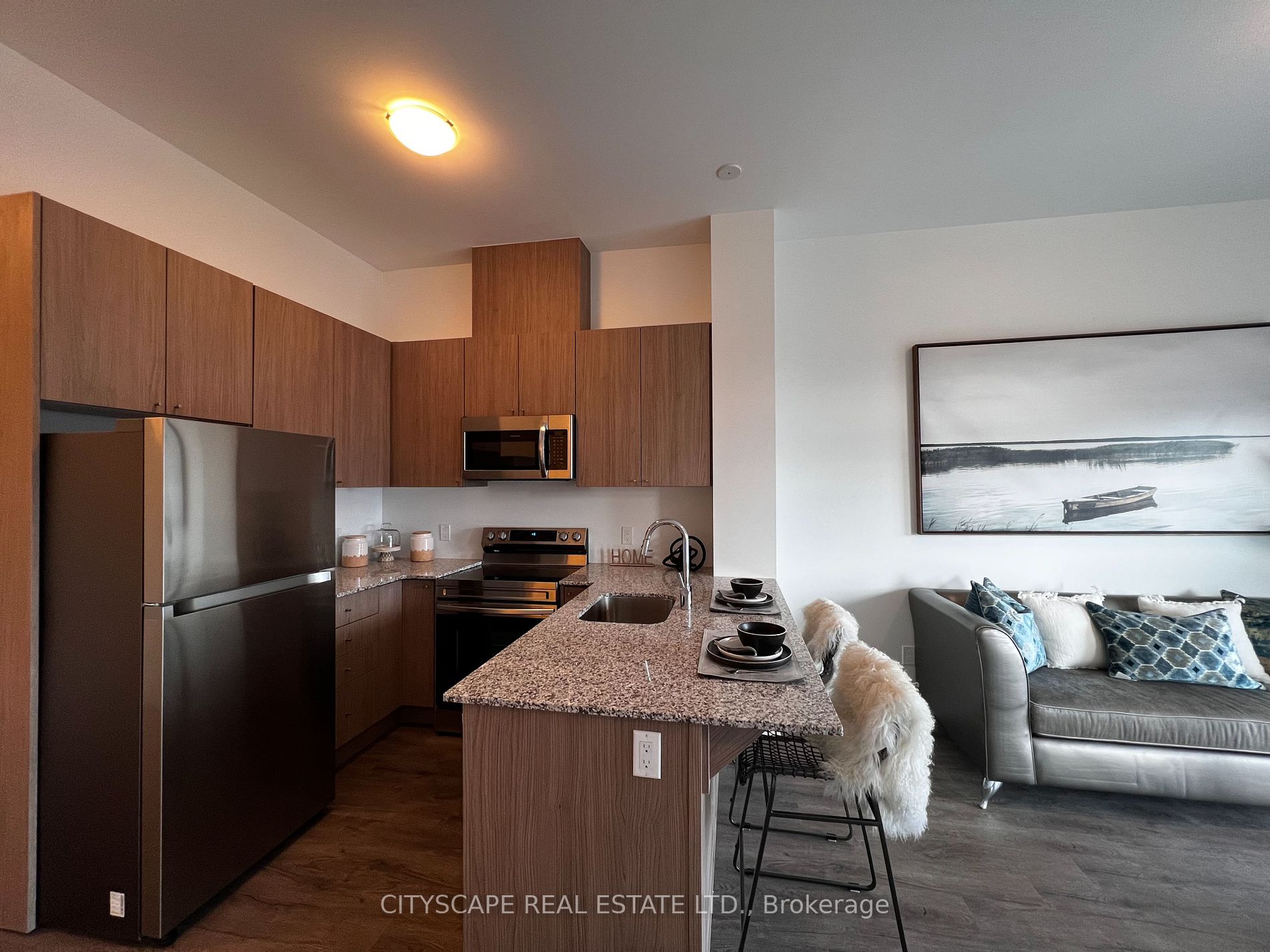 460 Gordon Krantz Avenue, #611
