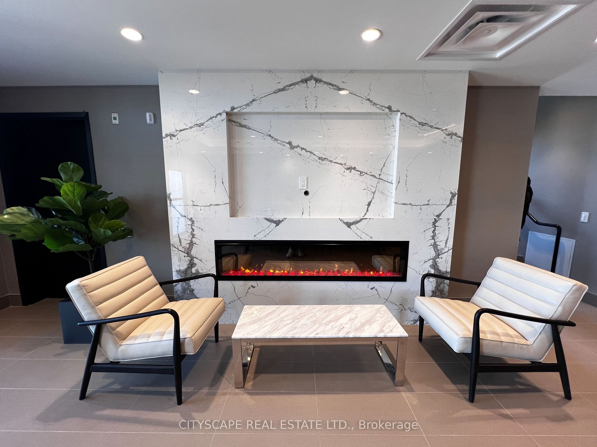 460 Gordon Krantz Avenue, #611