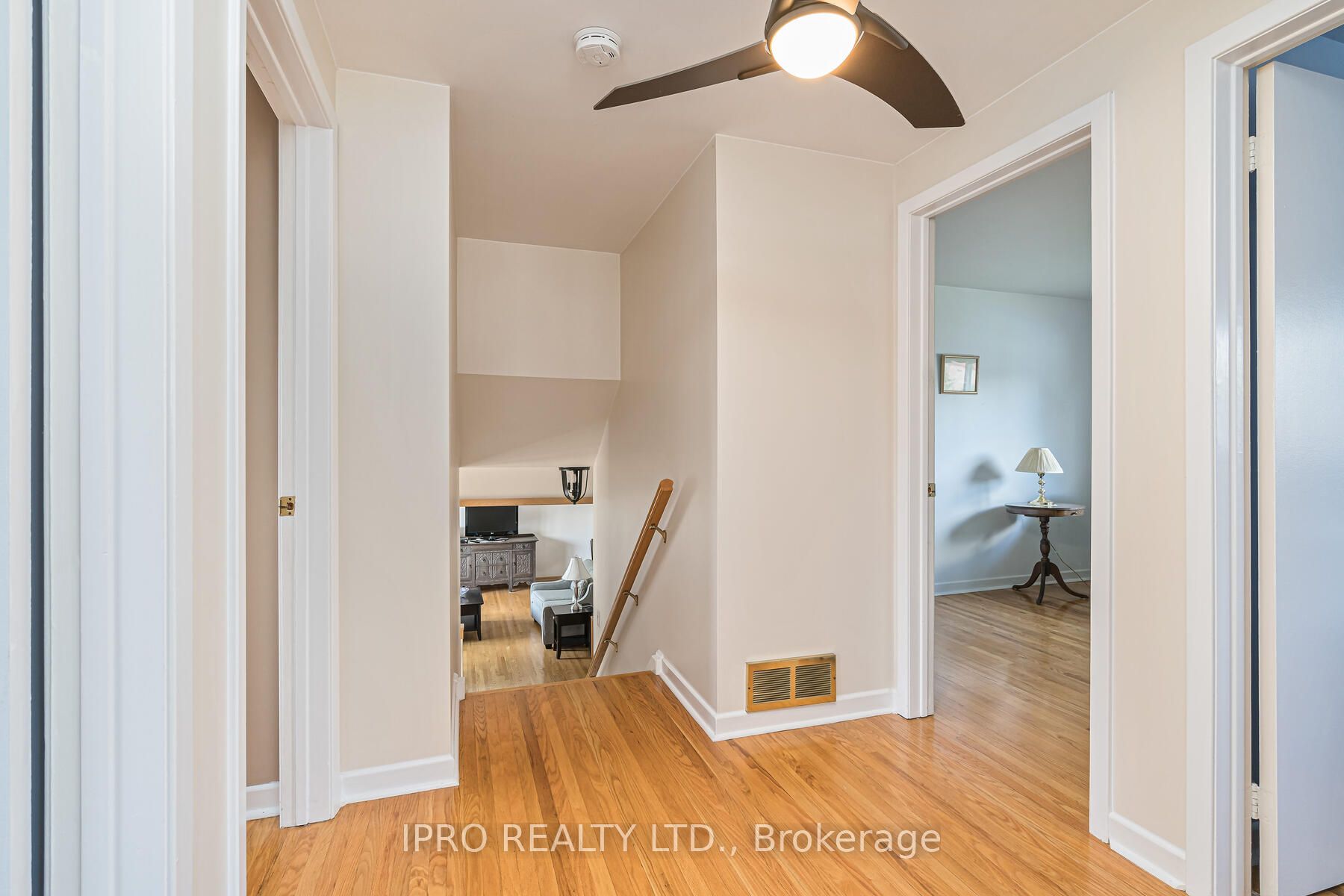 27 Eleanor Crescent