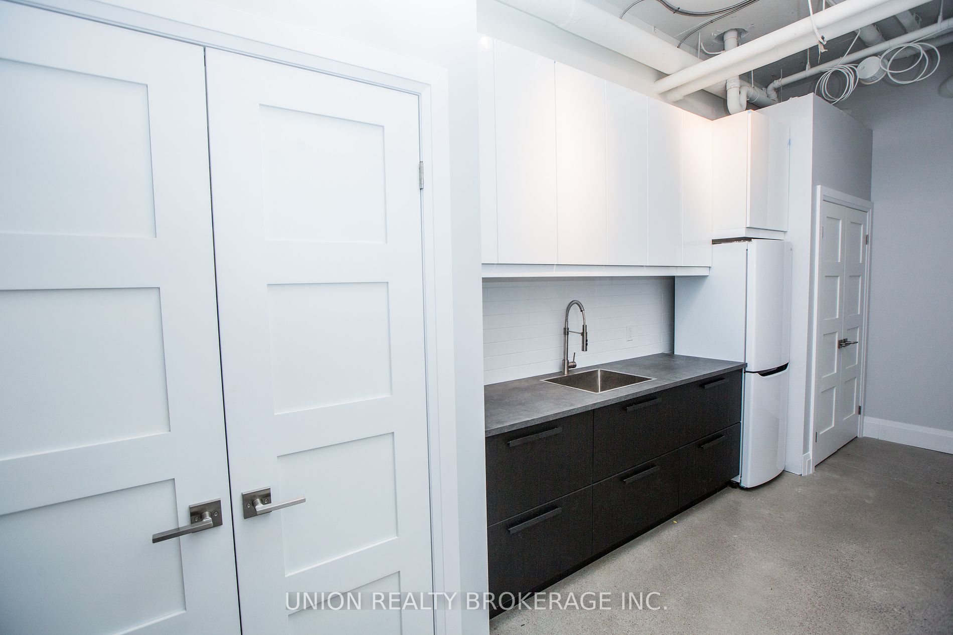 2069 Lake Shore Blvd W, #206