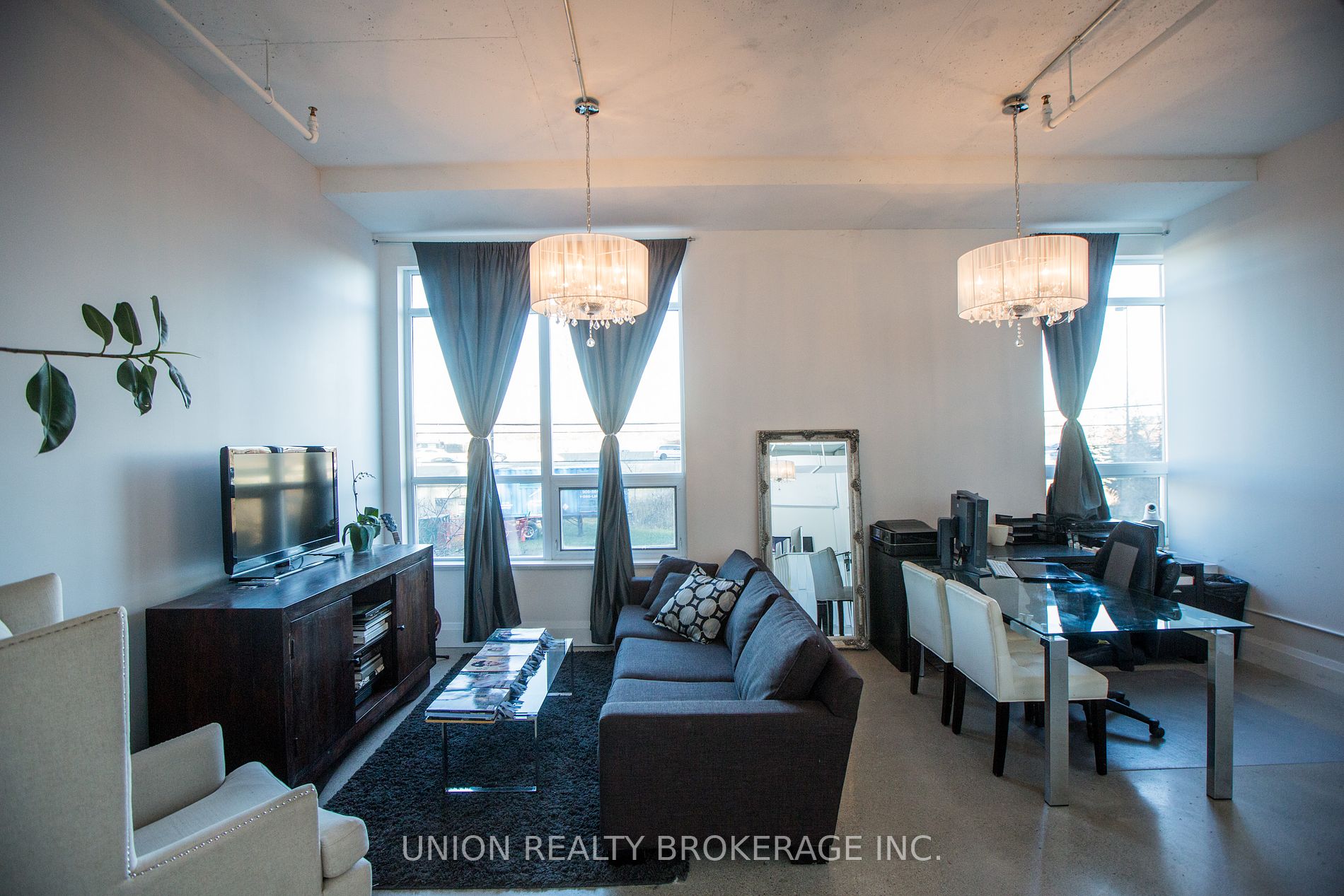 2069 Lake Shore Blvd W, #206