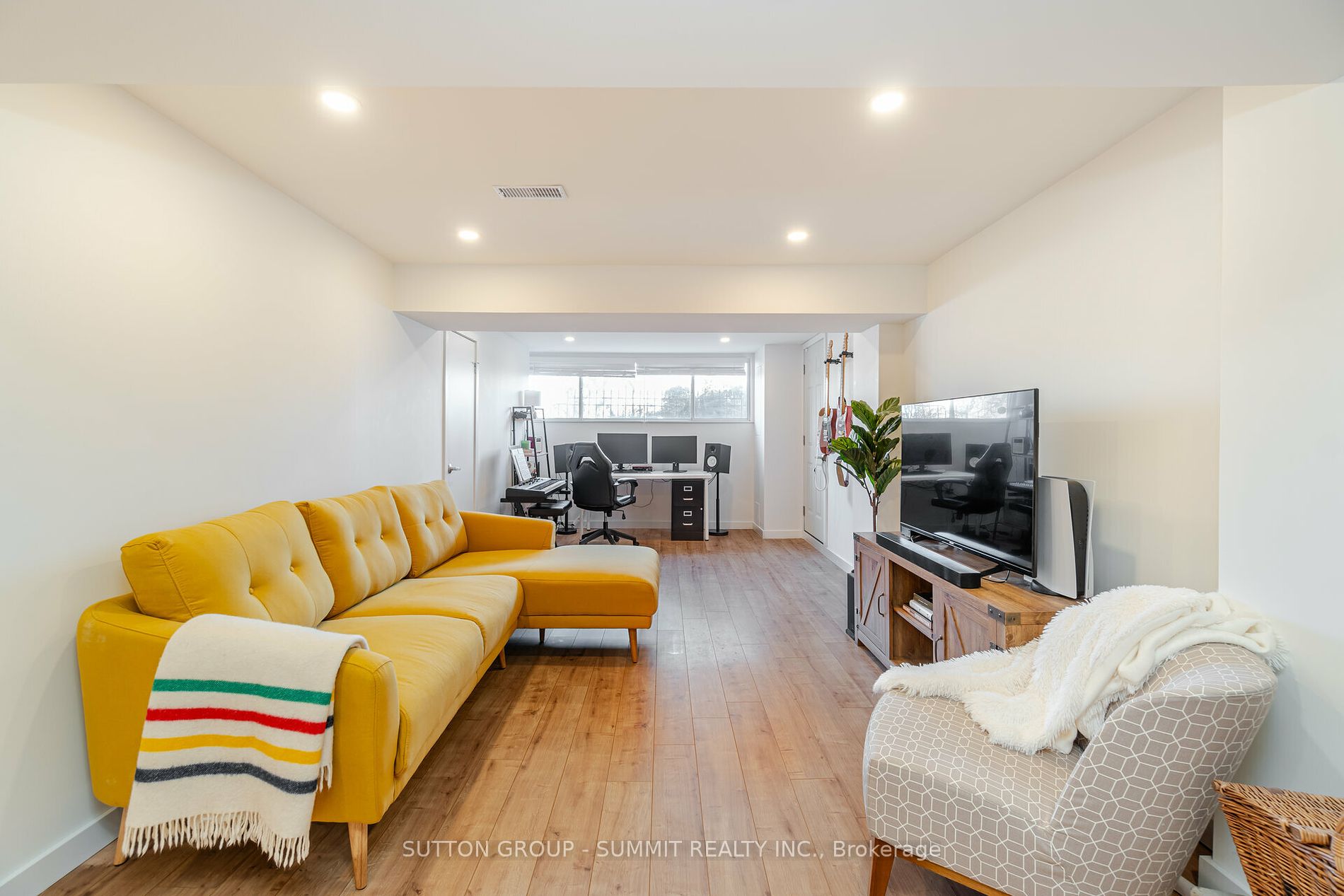122 Vista Boulevard
