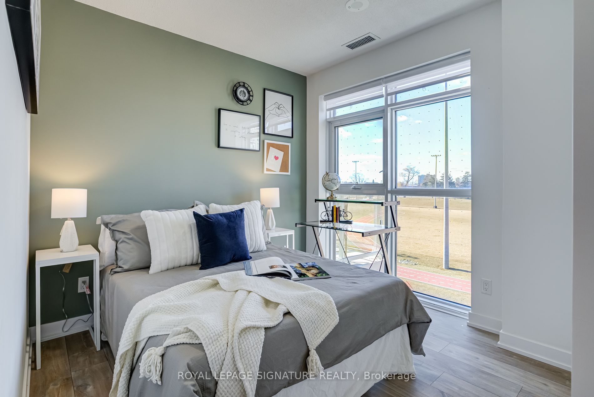 251 Manitoba St, #325