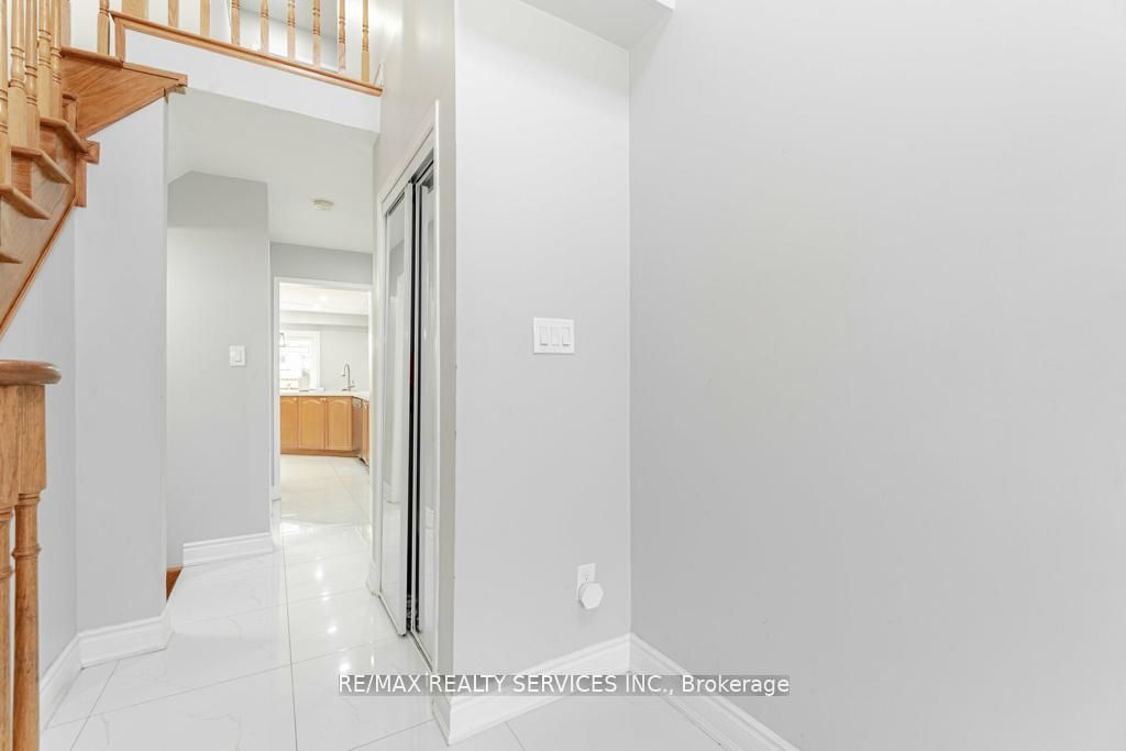 20 Edenvalley Rd
