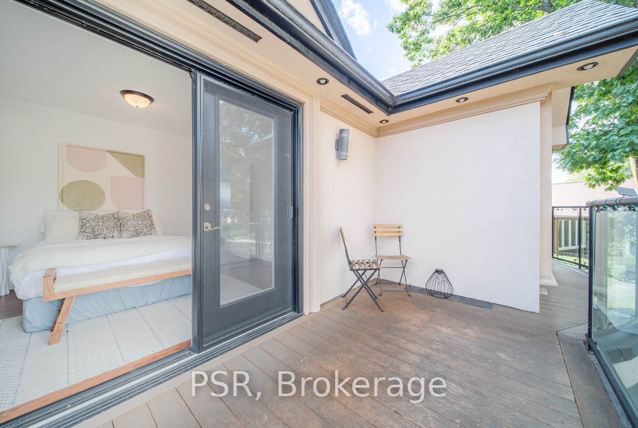 3256 Cindy Cres