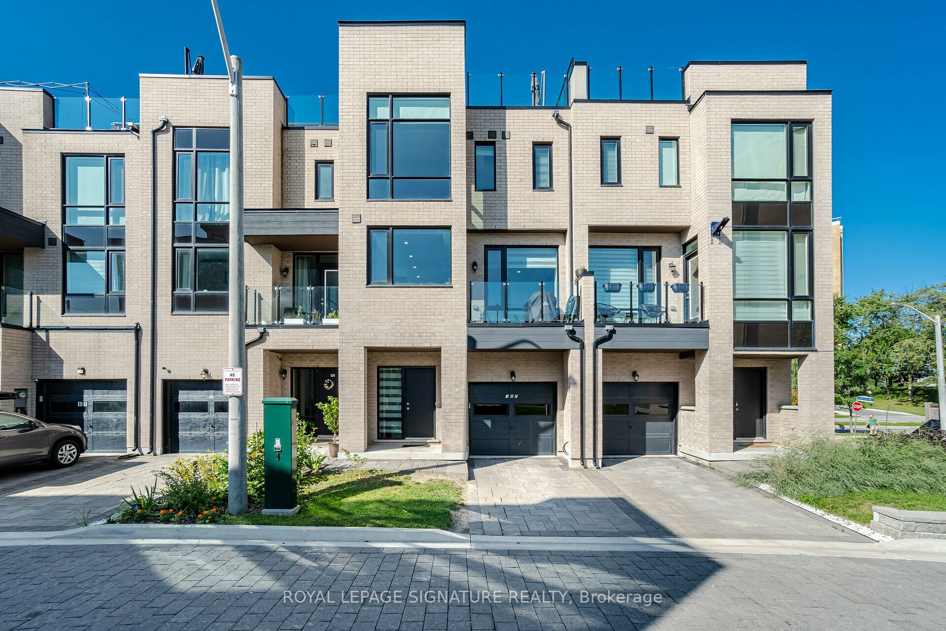 127 Widdicombe Hill