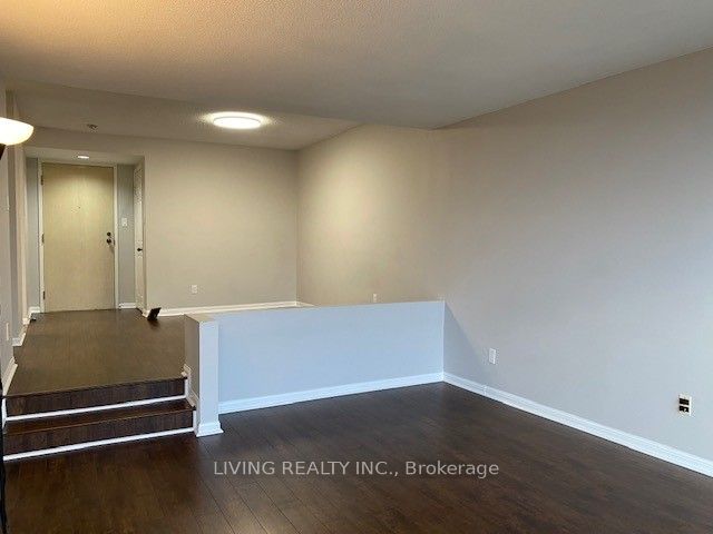 50 Eglinton Ave W, #408