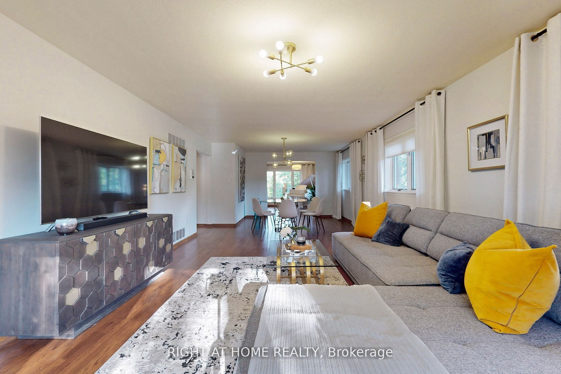 2461 Jarvis St