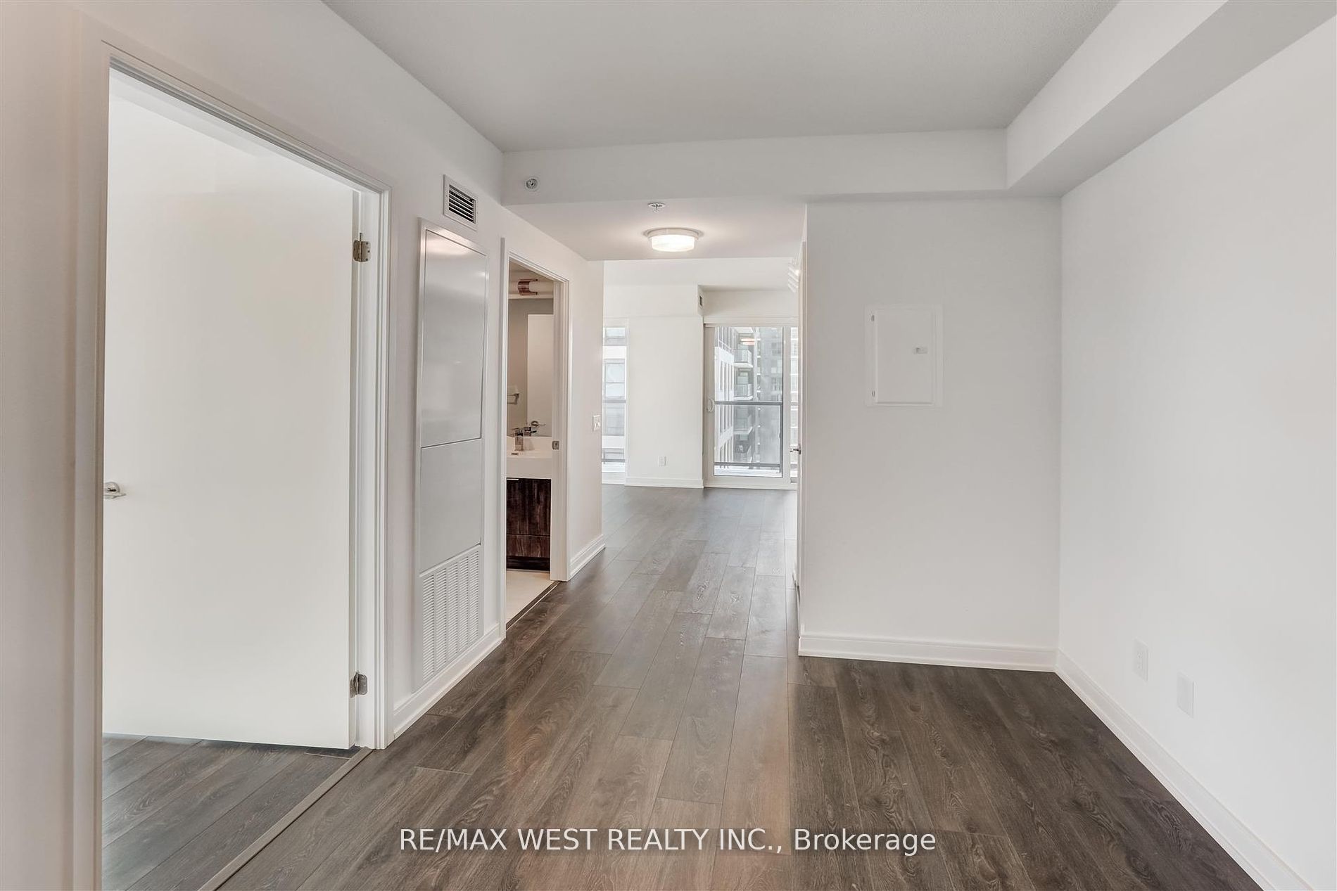 30 Samuel Wood Way, #1610