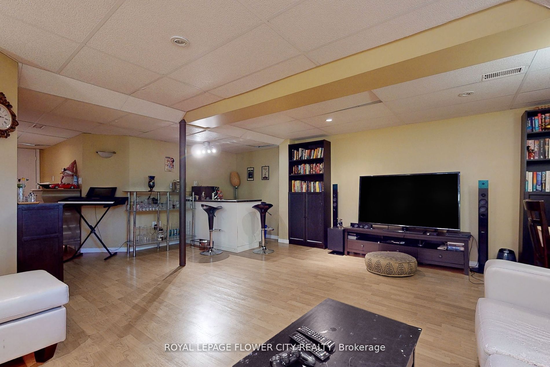 5950 Glen Erin Dr, #23