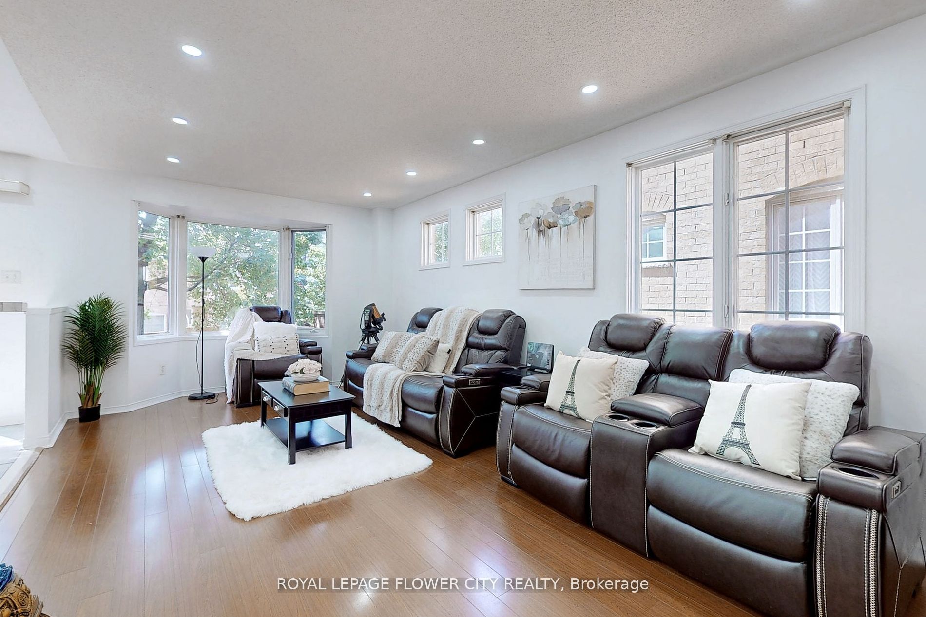 5950 Glen Erin Dr, #23
