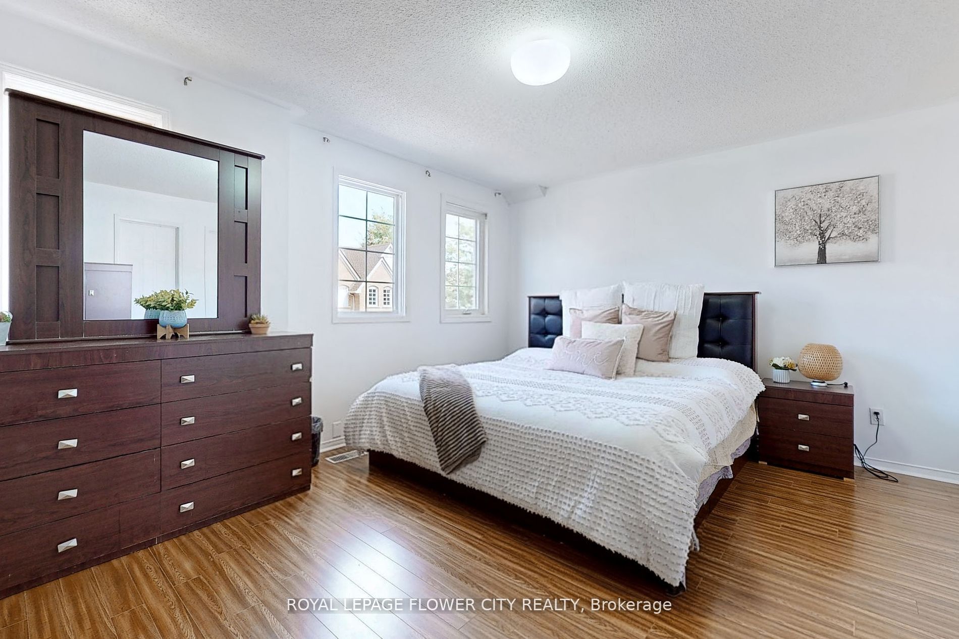 5950 Glen Erin Dr, #23