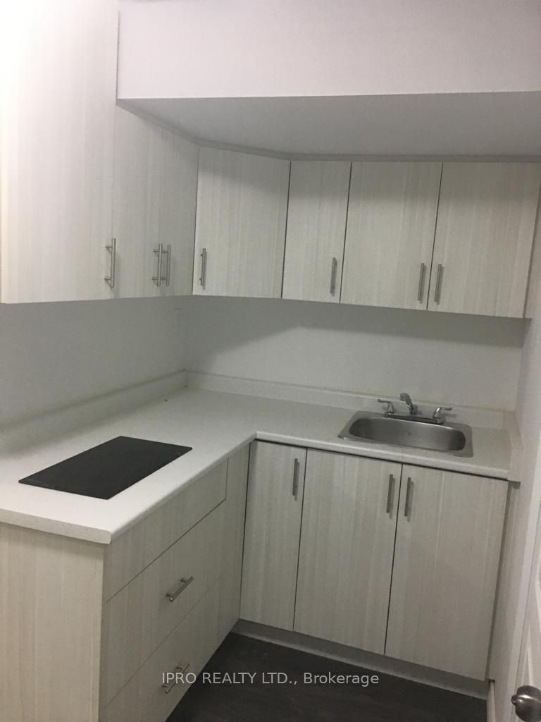 4694 Centretown Way