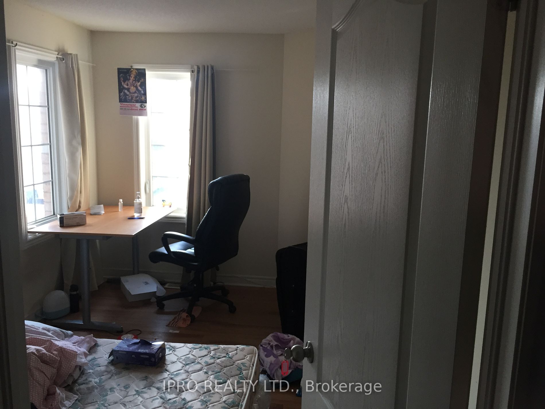 4694 Centretown Way