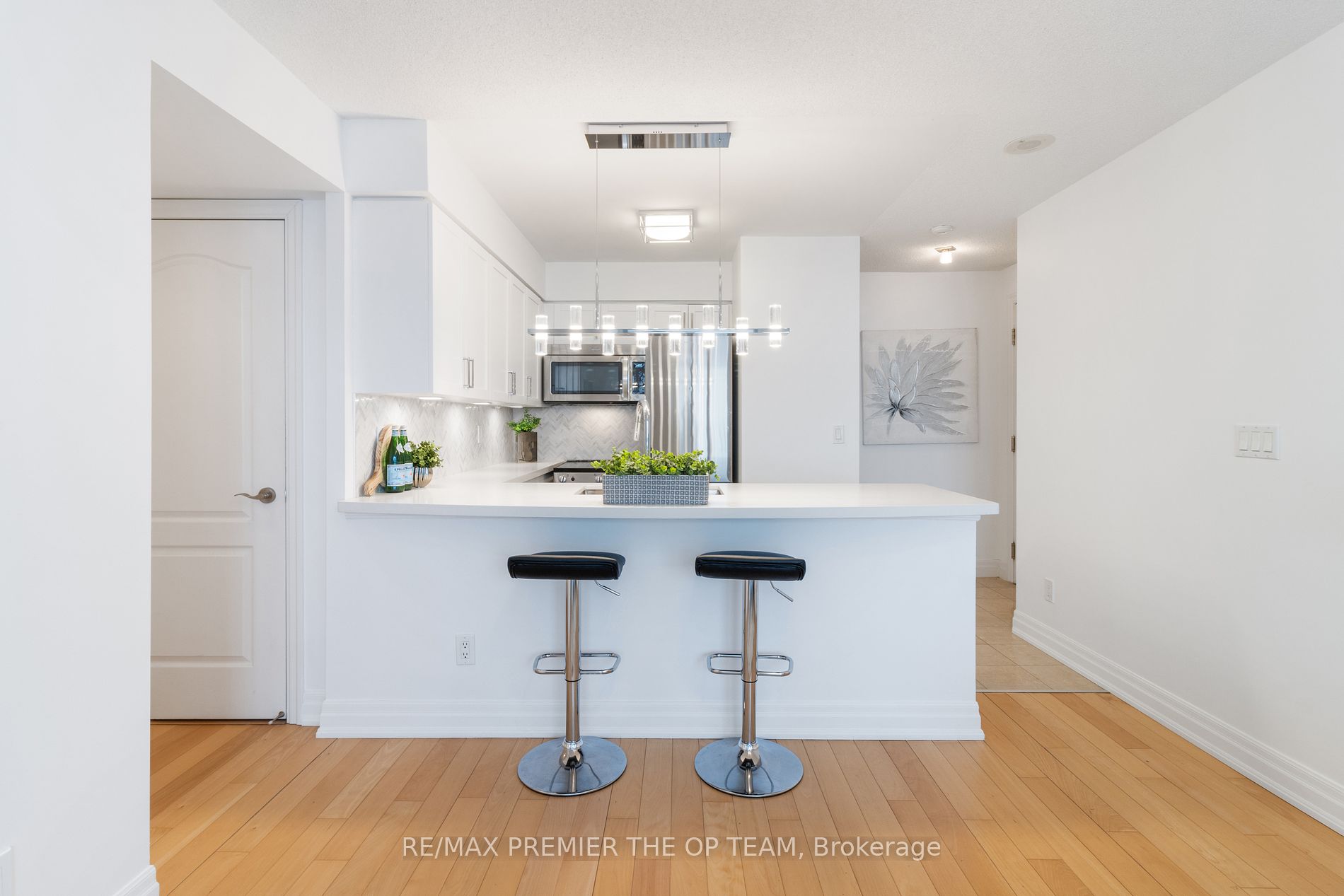 2121 Lakeshore Blvd W, #1003