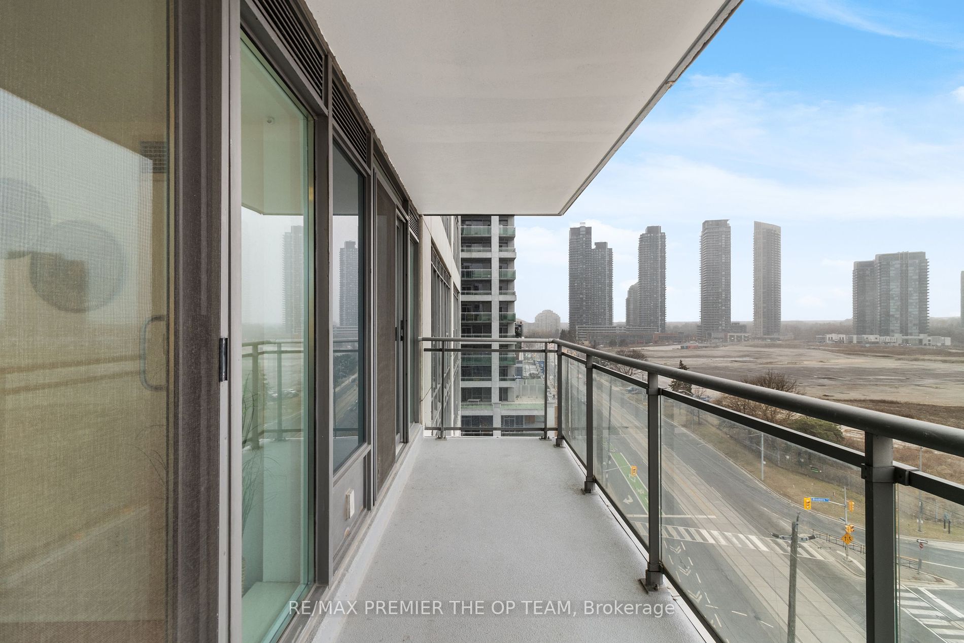 2121 Lakeshore Blvd W, #1003