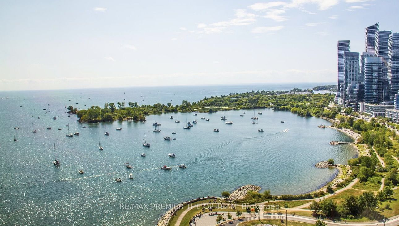 2121 Lakeshore Blvd W, #1003