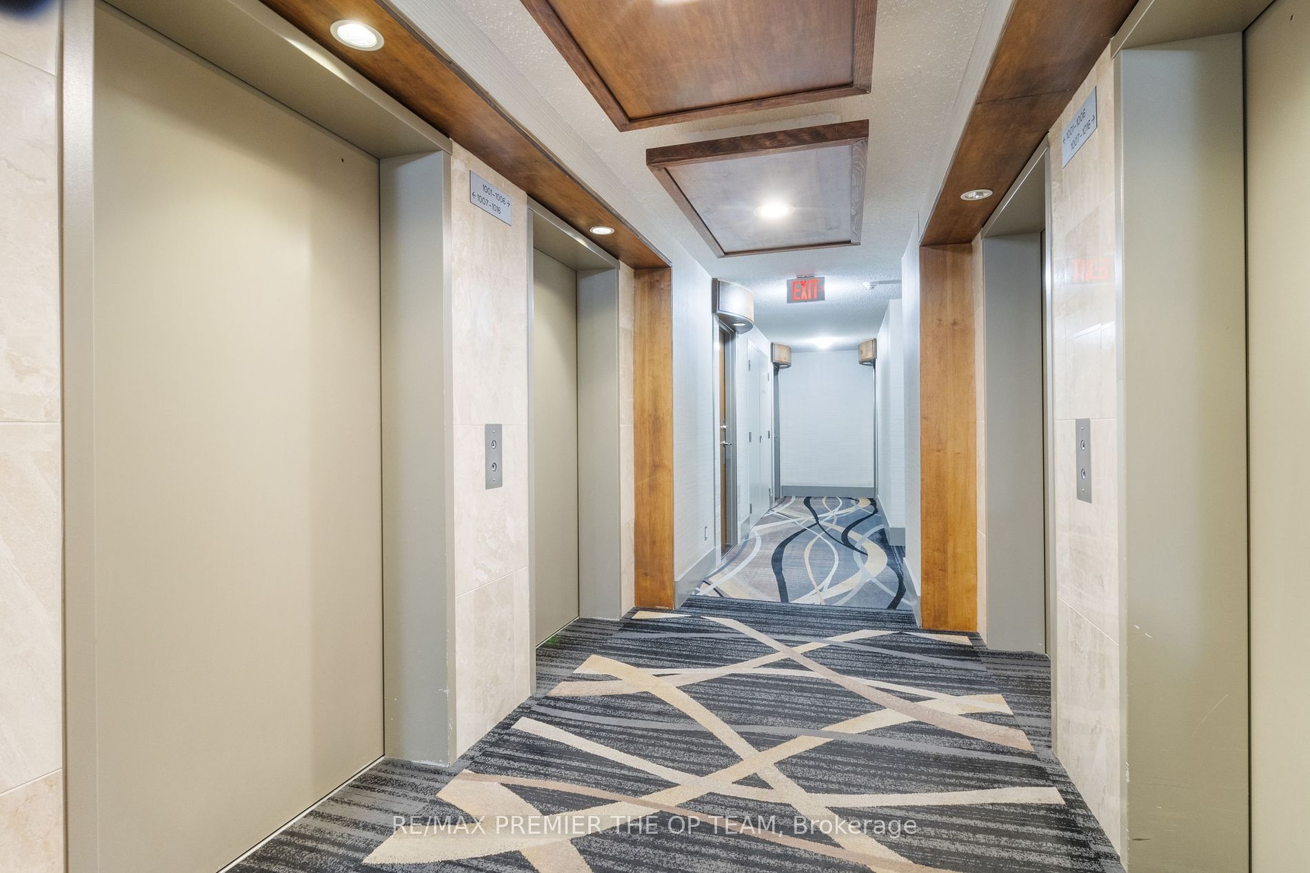2121 Lakeshore Blvd W, #1003