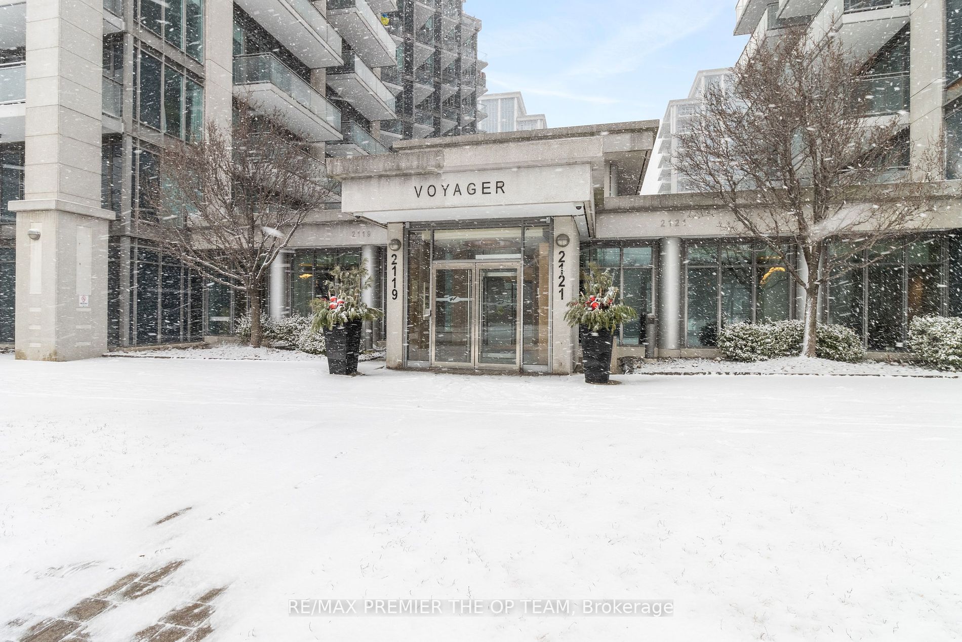 2121 Lakeshore Blvd W, #1003