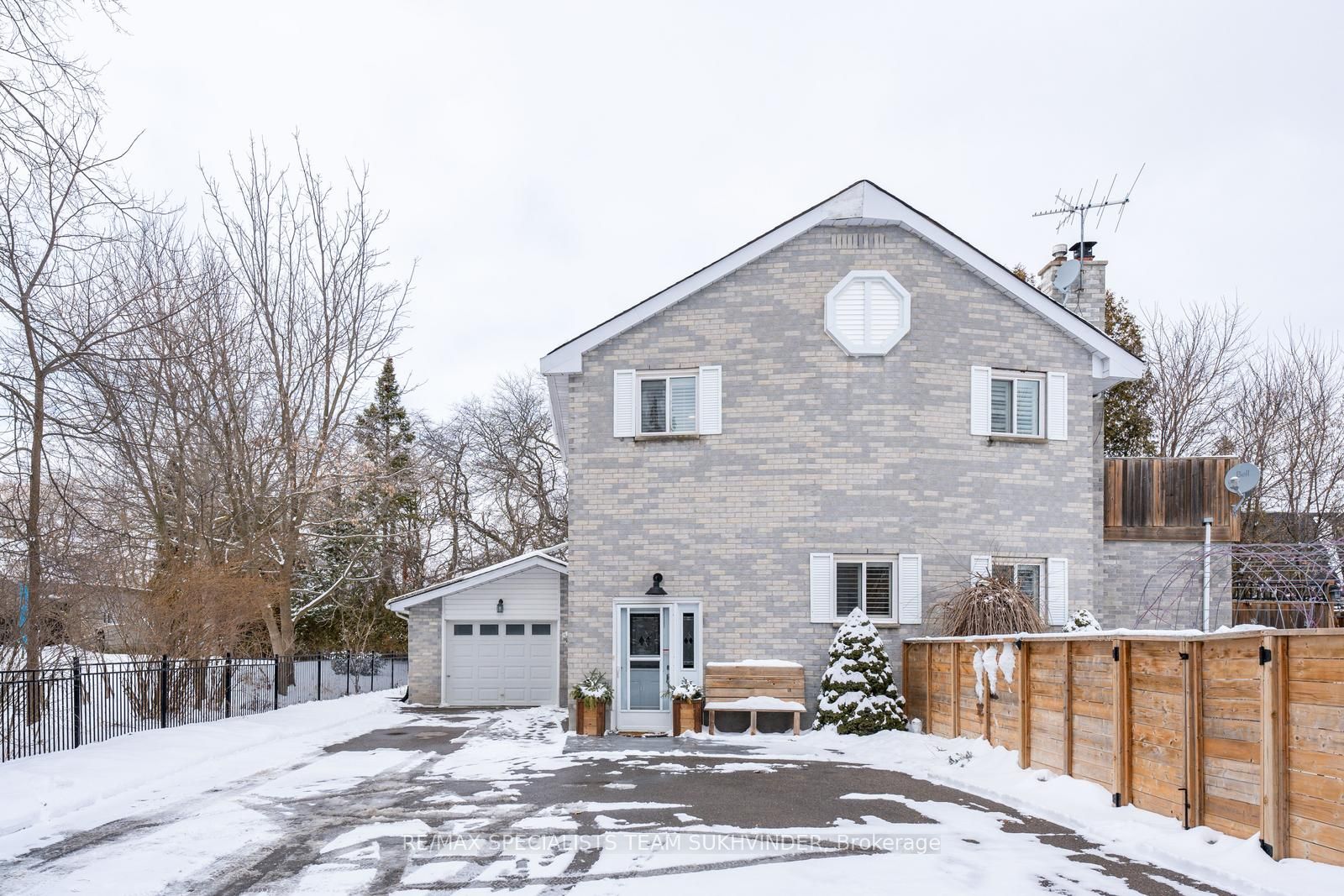 5992 Olde Base Line Road