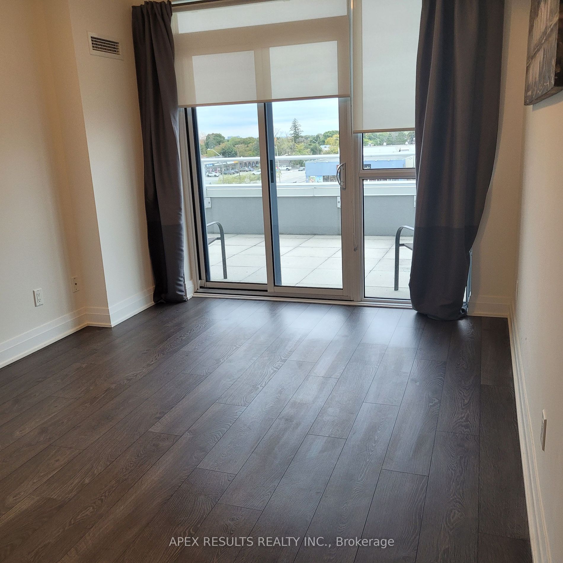 55 Speers Rd, #411